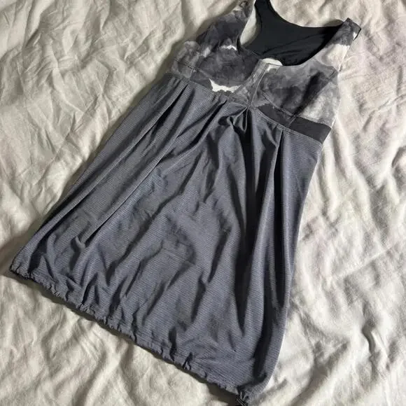🤍 1 Lululemon Run: Your Heart Out Tank - Heathered Blurred Grey - Picture 1 of 9